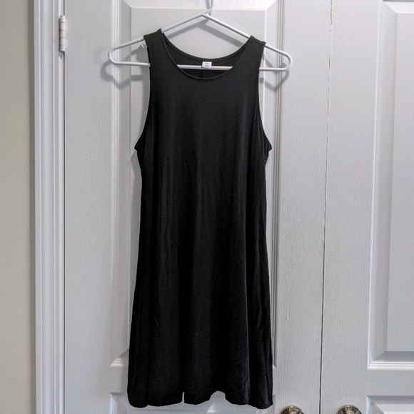 Old Navy Swing Tank Dress in Black- Petite - Picture 1 of 5